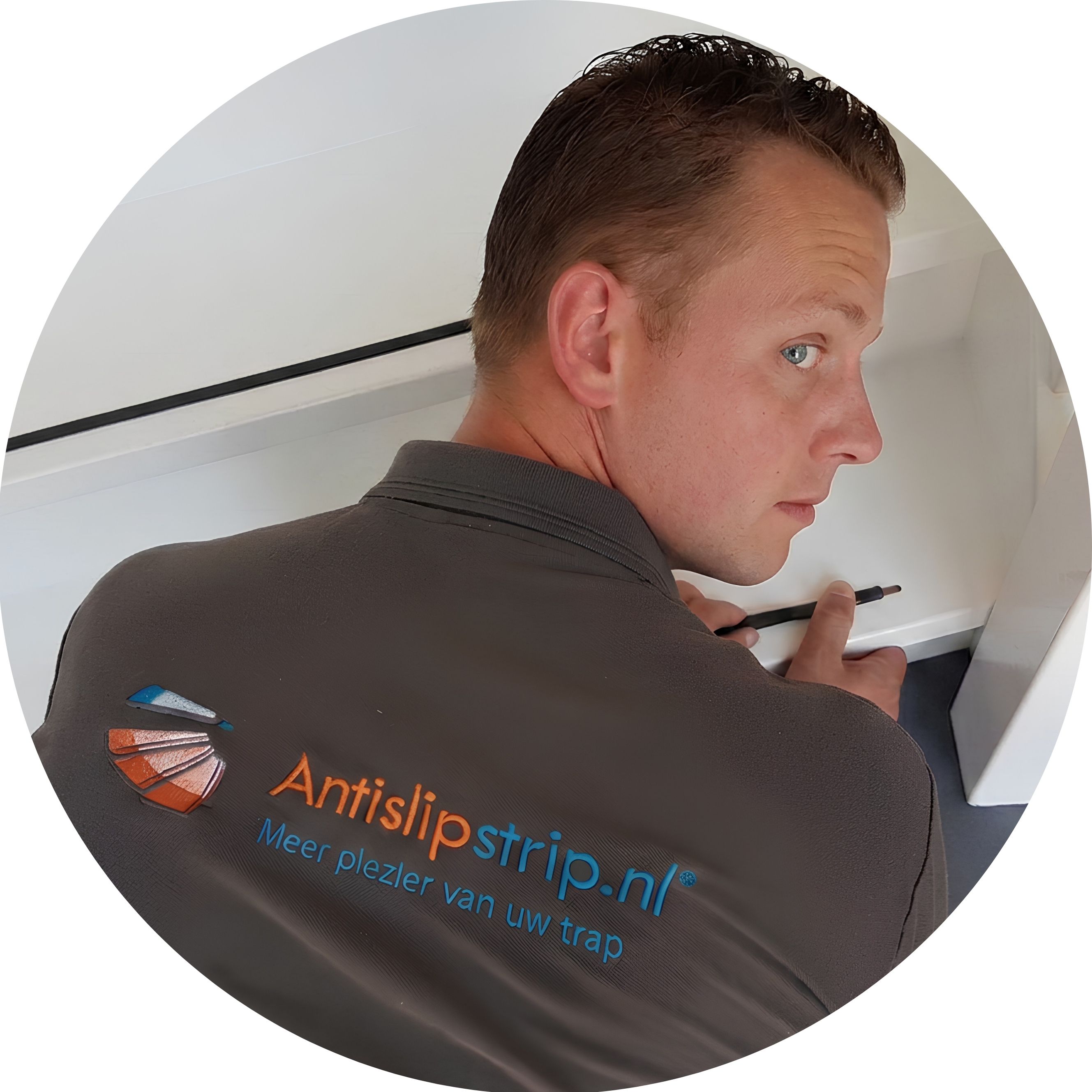 Mongate_AntislipstripNL Montage_AntislipstripNL